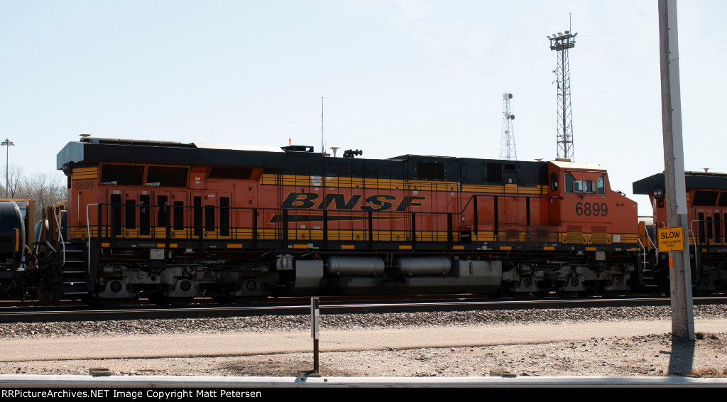 BNSF 6899